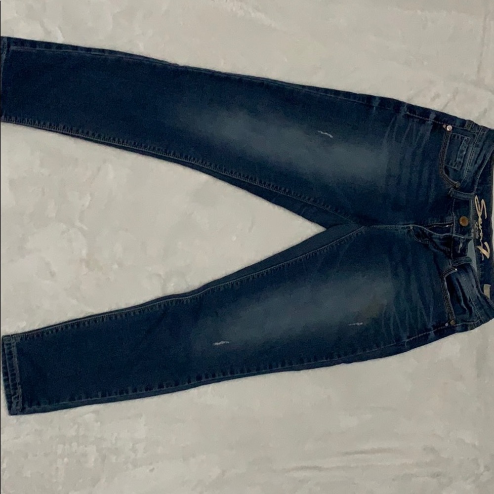 Size 4; Medium Wash Girlfriend Jeans; Seven7